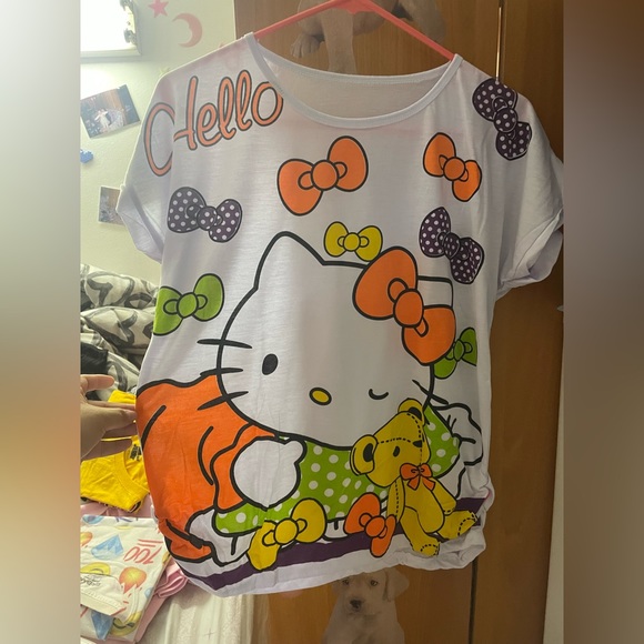 Hello Kitty Shirt - Picture 1 of 2